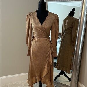 Missguided Shimmering Gold Long Sleeve Dress